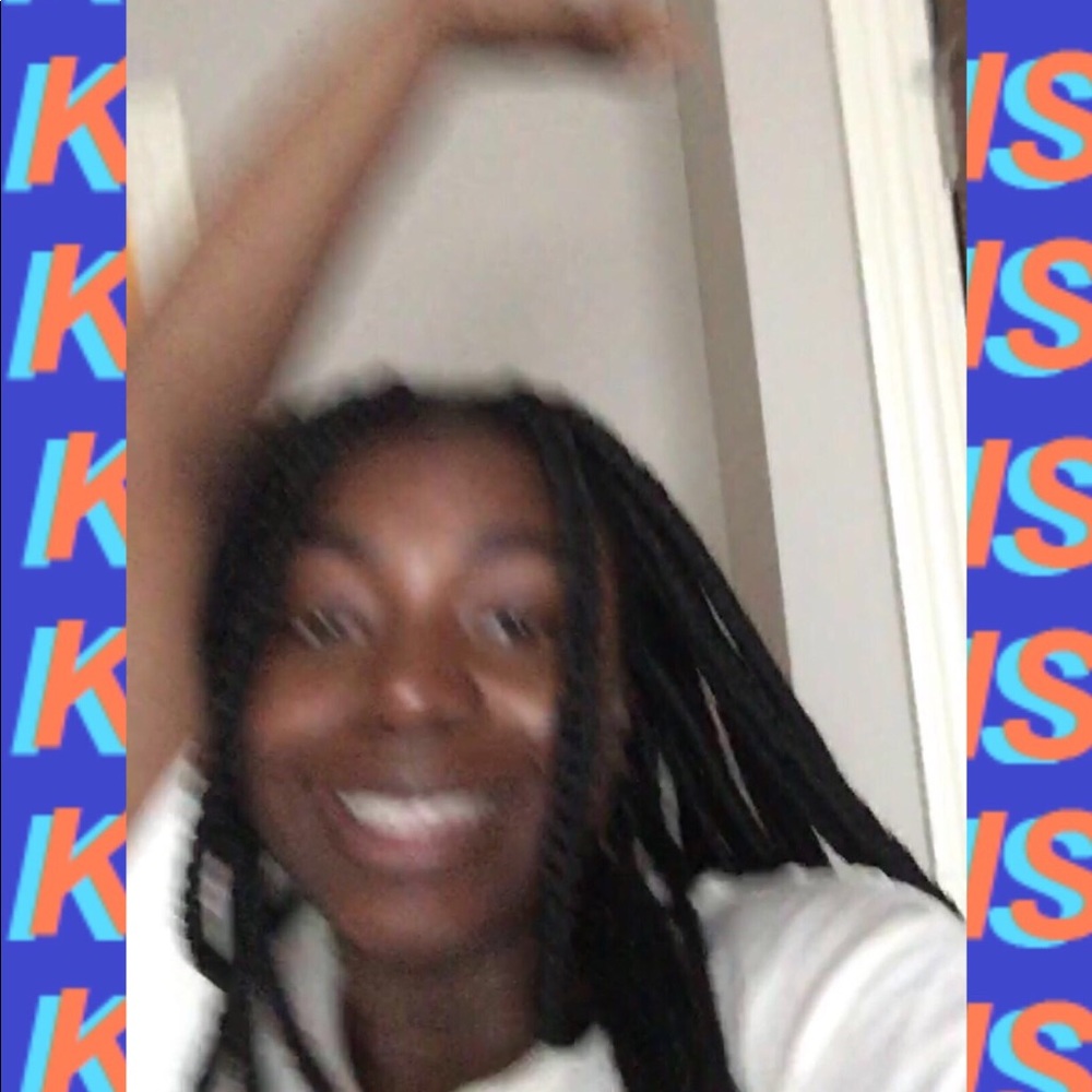 Meet your Posher, Elizabeth